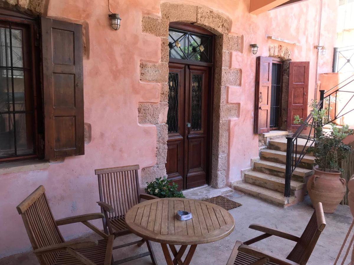 Microcosmos Halepas Chrissi Akti Chania Exterior foto
